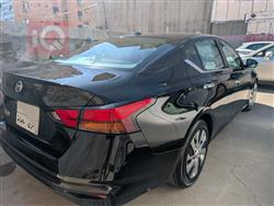 نيسان ألتيما